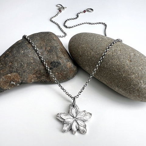 Shooting Star Hydrangea Necklace Small
