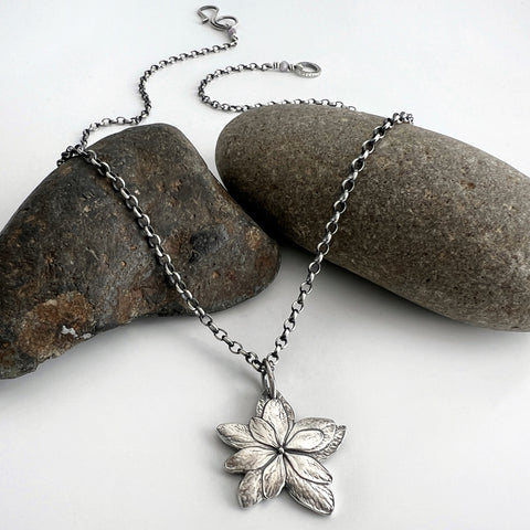 Shooting Star Hydrangea Necklace Small