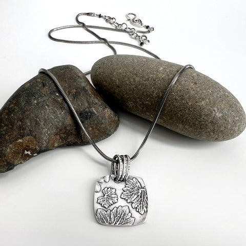 Silver Geranium Pendant