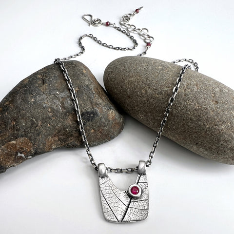 Modern Silver Leaf Necklace 2