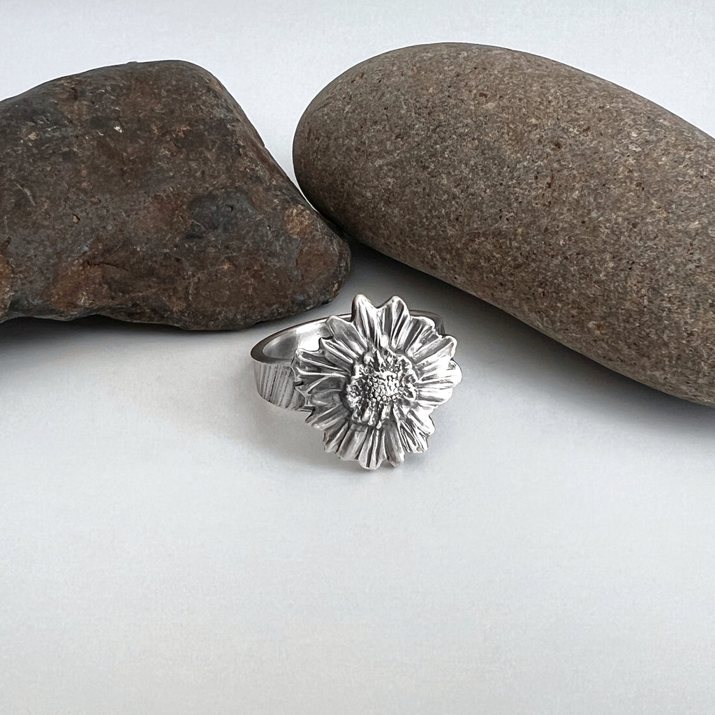 Aster shop flower ring